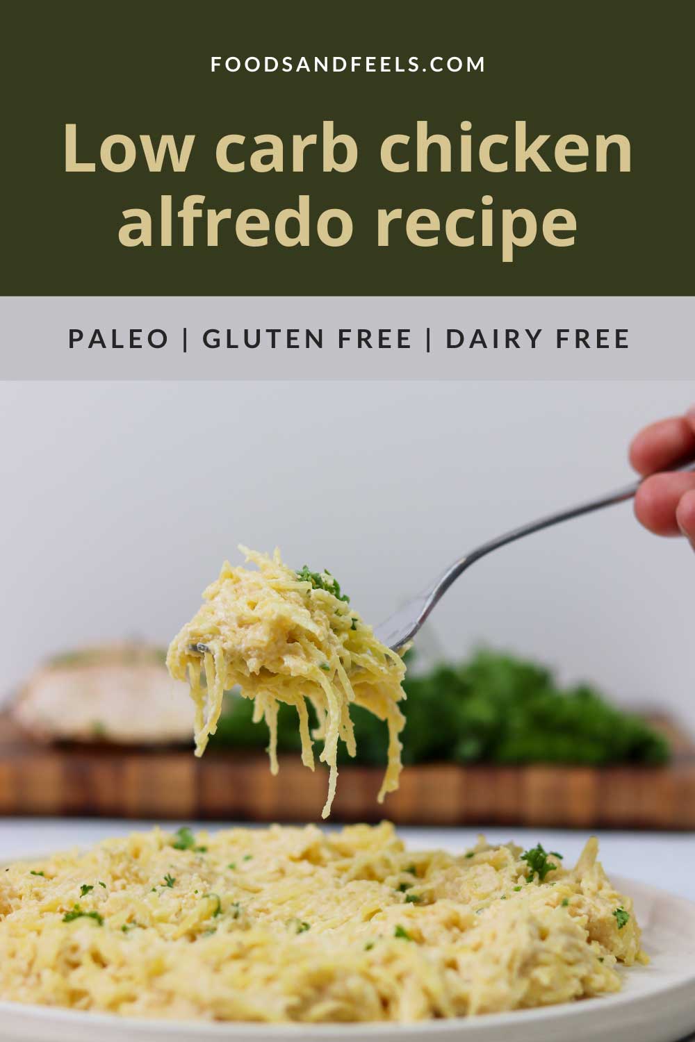 Pinterest image for low carb chicken alfredo.